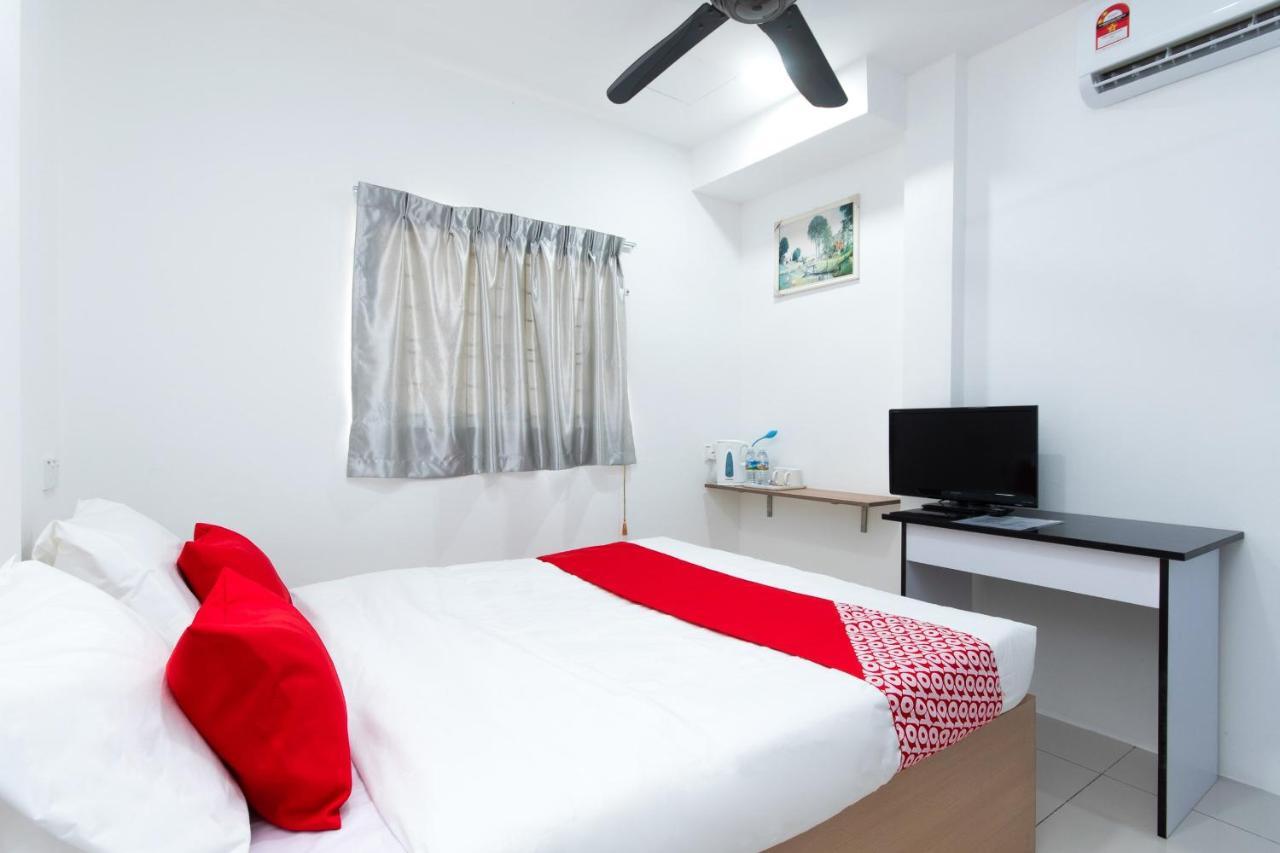 Oyo 44011 Weng Bee Guest House Кота Кинабалу Екстериор снимка