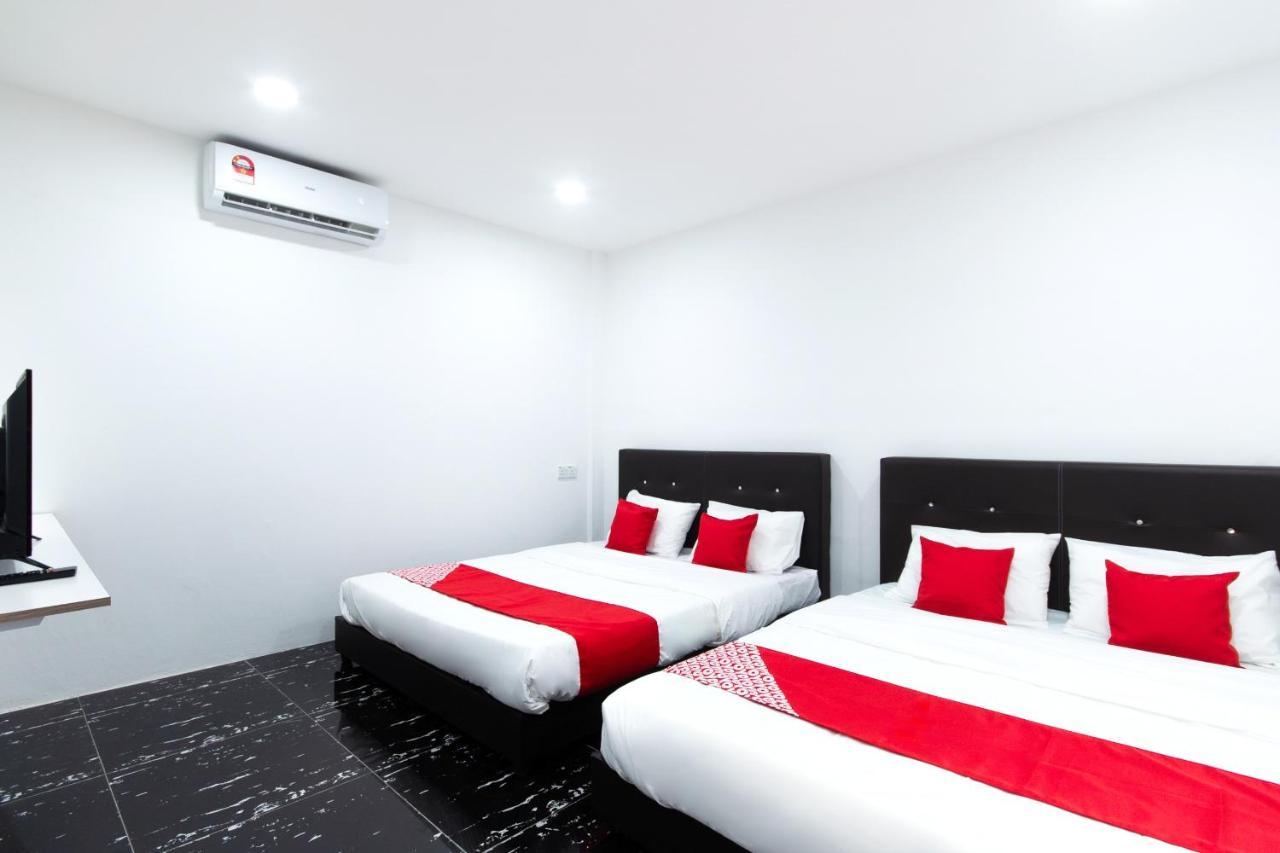 Oyo 44011 Weng Bee Guest House Кота Кинабалу Екстериор снимка